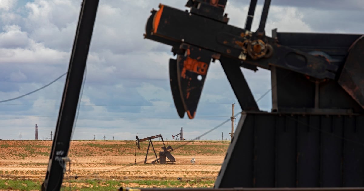 SUA vor scoate o cantitate record de petrol din rezervele strategice pentru a combate creşterea preţurilor