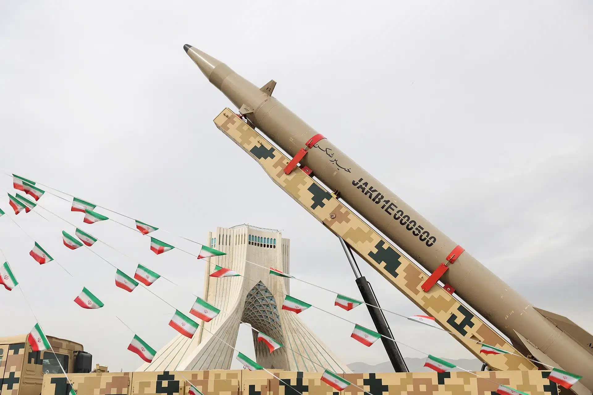 Trita Parsi detaliază concesia istorică a regimului de la Teheran și riscul prăbușirii noilor negocieri americano-iraniene.