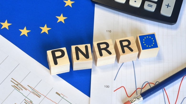Guvernul României avertizează: România riscă penalizări de 15 miliarde de euro din cauza întârzierilor din PNRR