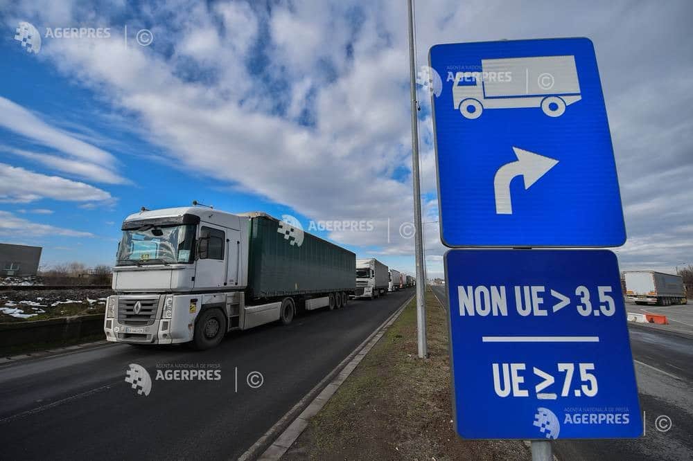 România cumpără tot mai mult din afara țării. Deficitul comercial continuă să pună presiune pe economie