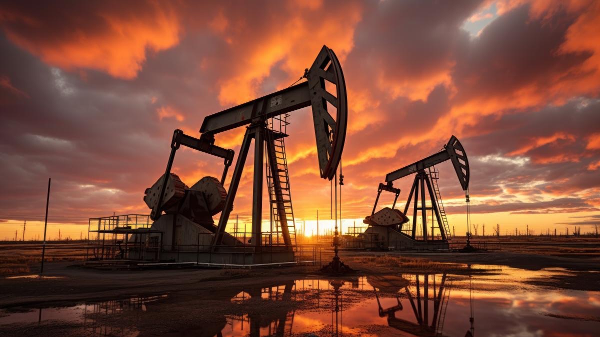 România produce tot mai puțin petrol și importă tot mai mult. O vulnerabilitate strategică ignorată