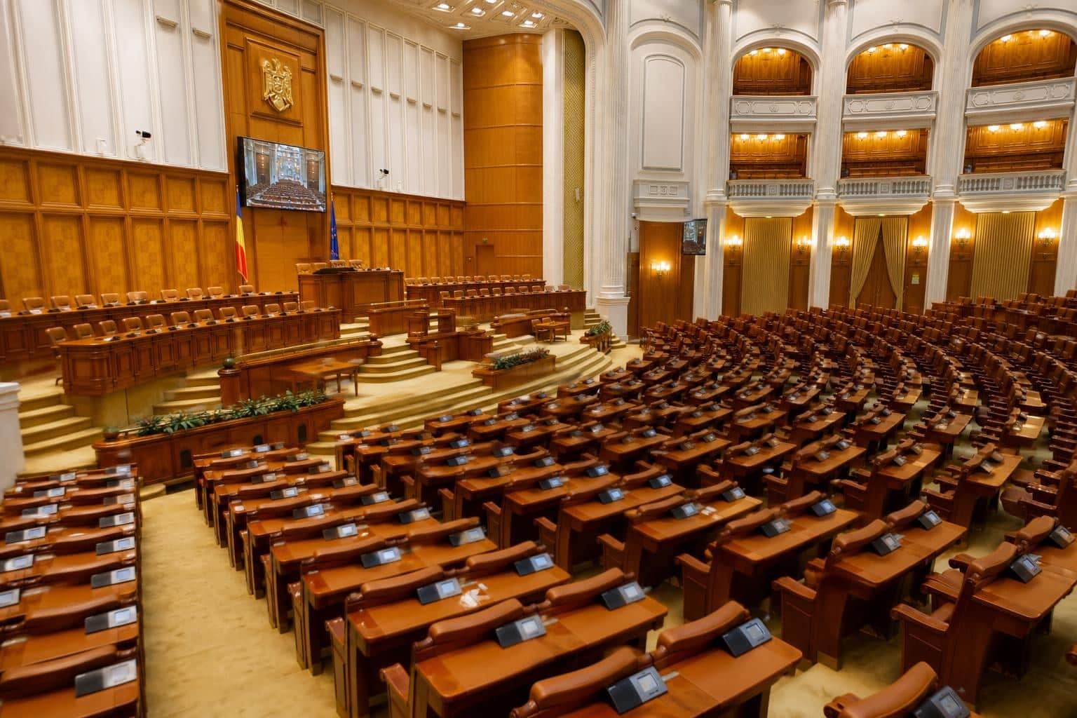 Andreea-Petronela Cîmpianu trece la PNL: ce mecanisme și limite are traseismul parlamentar