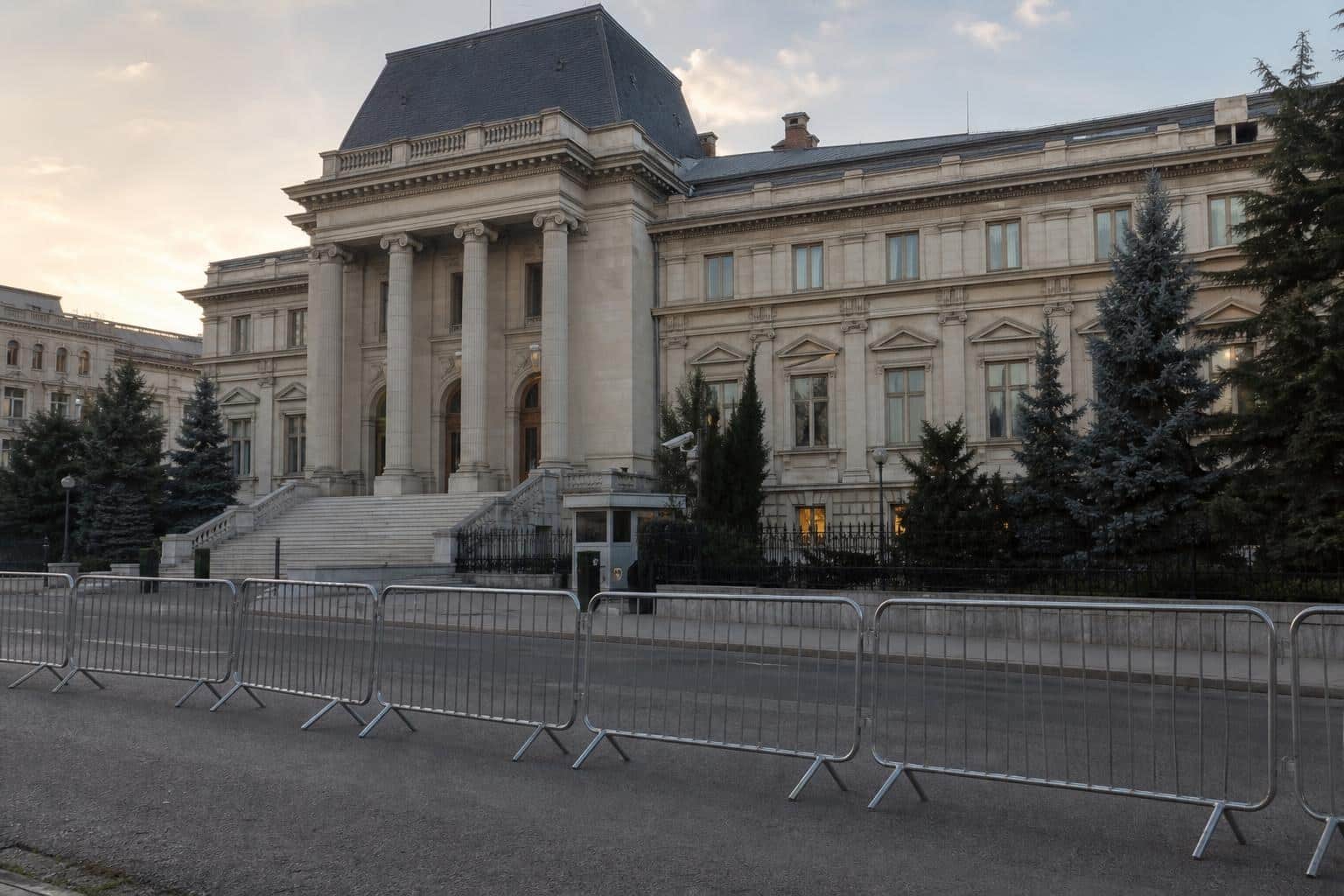 Tribunalul București a respins arestarea preventivă pentru Călin Georgescu și Ionel Rusen