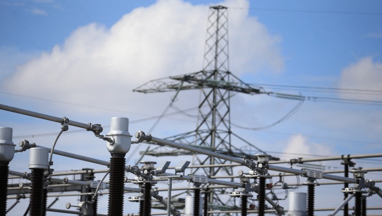 Energia se scumpește de peste opt ori în doar cinci ore. Șeful ANRE explică dezechilibrul uriaș dintre prânz și seară